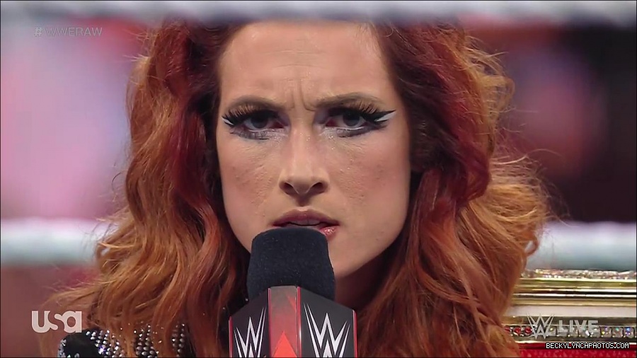 WWE_RAW_21st_March_2022_720p_WEBRip_h264-TJ_mp4_004090714.jpg