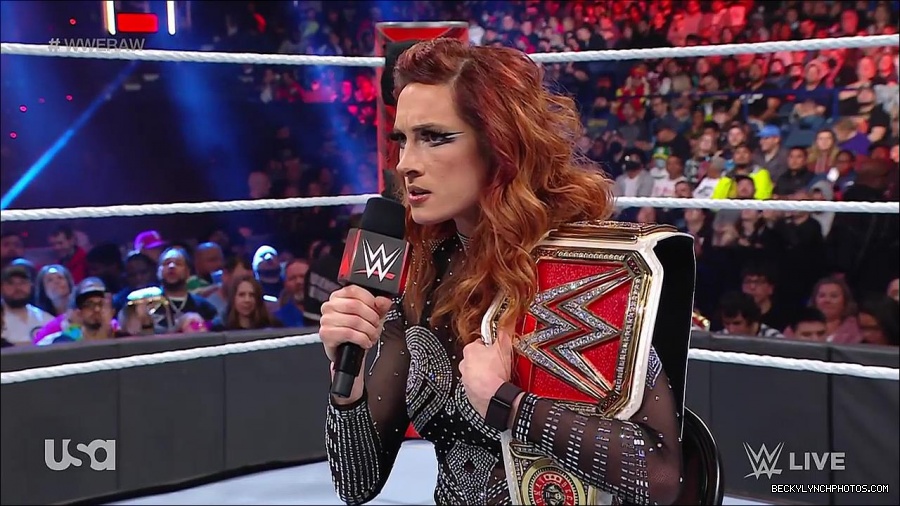 WWE_RAW_21st_March_2022_720p_WEBRip_h264-TJ_mp4_004091515.jpg