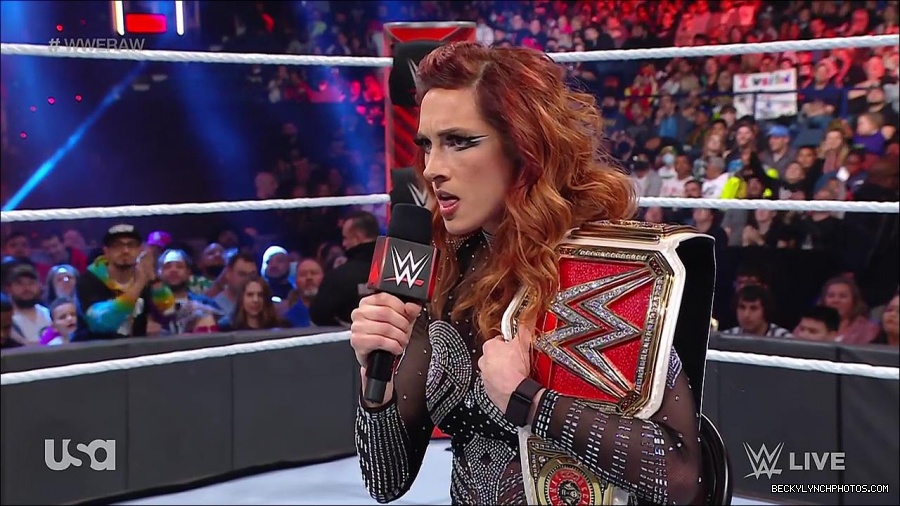 WWE_RAW_21st_March_2022_720p_WEBRip_h264-TJ_mp4_004093116.jpg