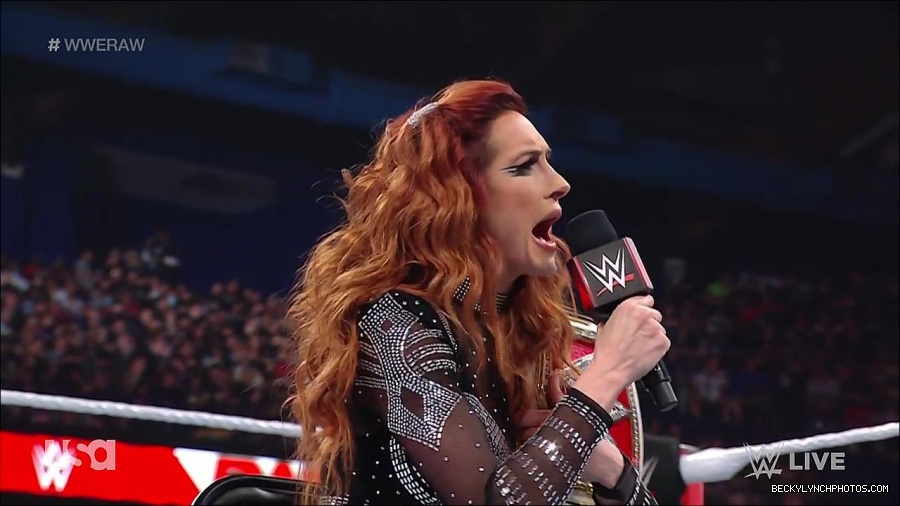 WWE_RAW_21st_March_2022_720p_WEBRip_h264-TJ_mp4_004099523.jpg