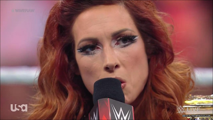 WWE_RAW_21st_March_2022_720p_WEBRip_h264-TJ_mp4_004111535.jpg