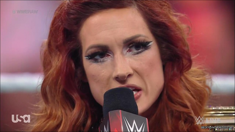 WWE_RAW_21st_March_2022_720p_WEBRip_h264-TJ_mp4_004112736.jpg