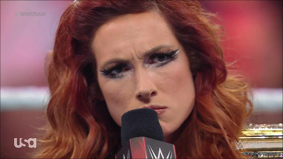 WWE_RAW_21st_March_2022_720p_WEBRip_h264-TJ_mp4_004113937.jpg