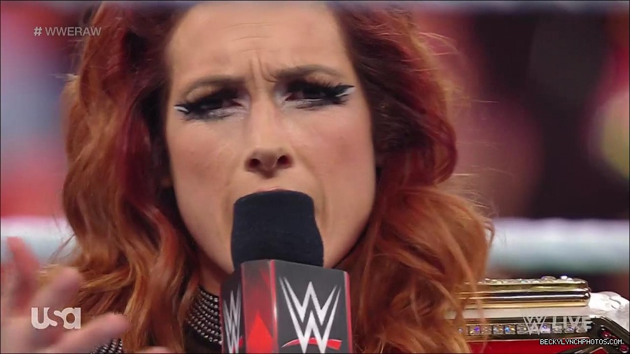 WWE_RAW_21st_March_2022_720p_WEBRip_h264-TJ_mp4_004119943.jpg