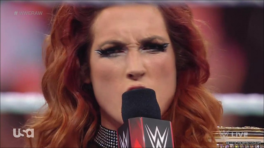 WWE_RAW_21st_March_2022_720p_WEBRip_h264-TJ_mp4_004123146.jpg