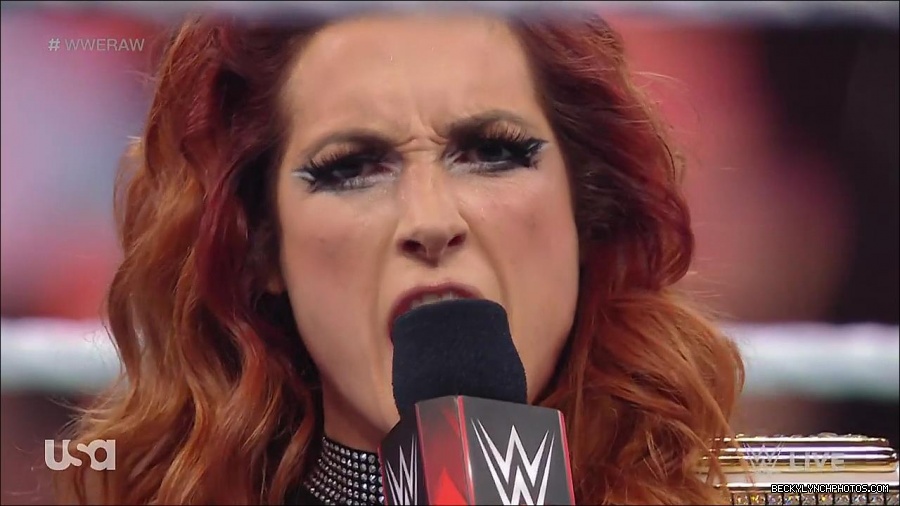 WWE_RAW_21st_March_2022_720p_WEBRip_h264-TJ_mp4_004123547.jpg