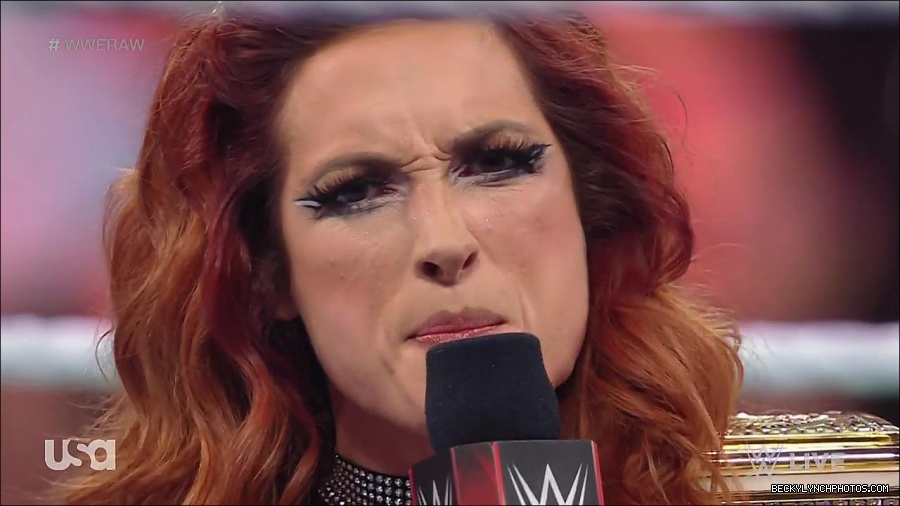 WWE_RAW_21st_March_2022_720p_WEBRip_h264-TJ_mp4_004125148.jpg