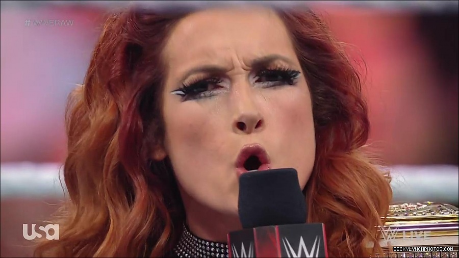 WWE_RAW_21st_March_2022_720p_WEBRip_h264-TJ_mp4_004125949.jpg