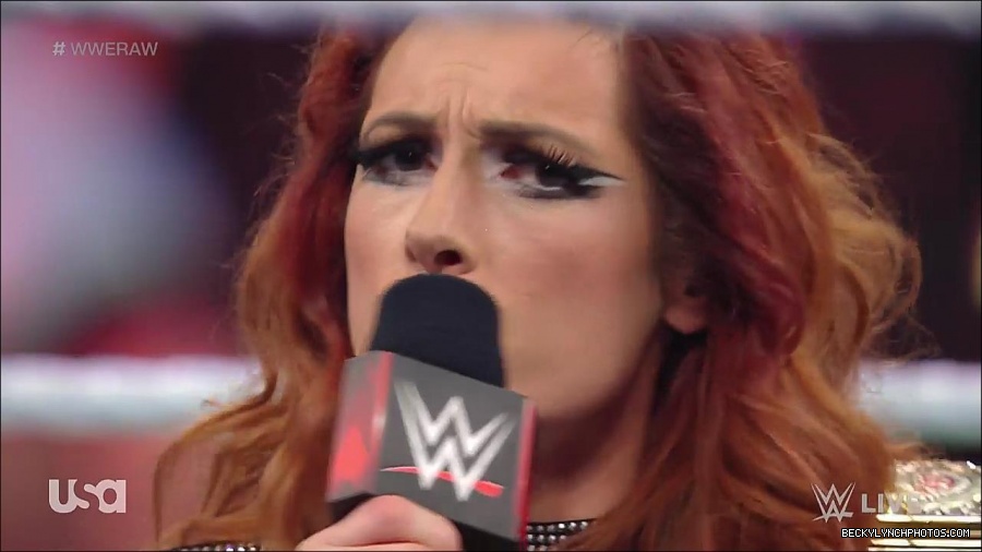 WWE_RAW_21st_March_2022_720p_WEBRip_h264-TJ_mp4_004131955.jpg