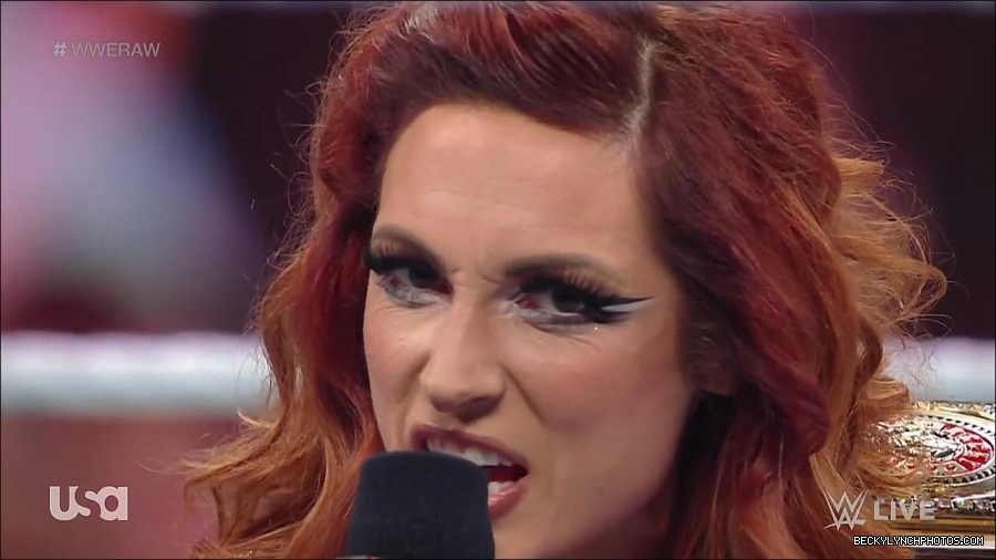 WWE_RAW_21st_March_2022_720p_WEBRip_h264-TJ_mp4_004139162.jpg
