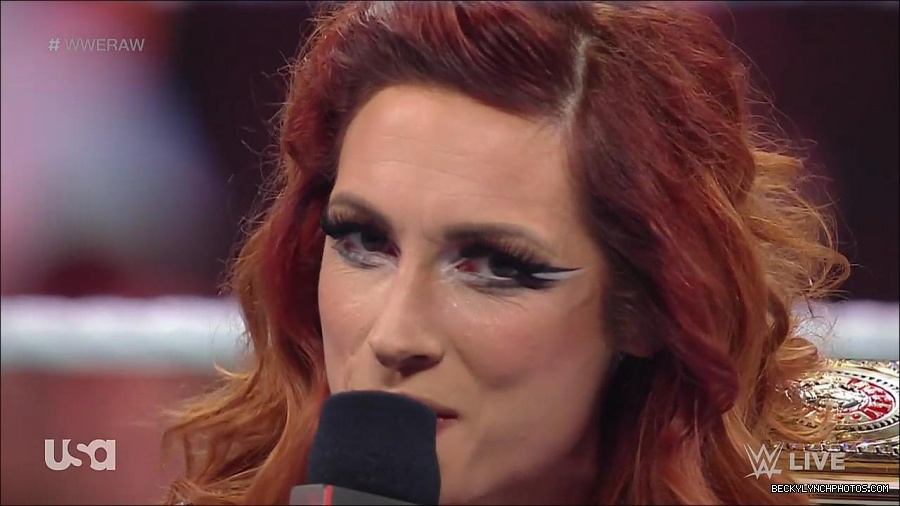 WWE_RAW_21st_March_2022_720p_WEBRip_h264-TJ_mp4_004139563.jpg