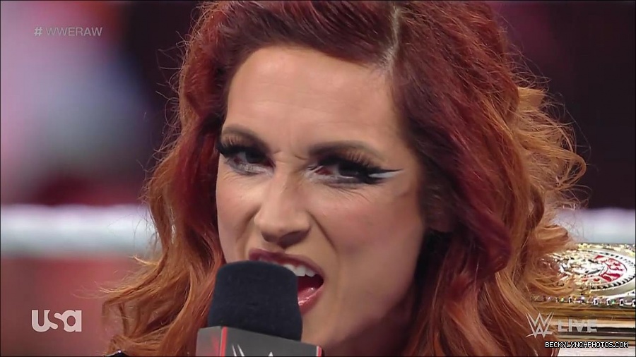 WWE_RAW_21st_March_2022_720p_WEBRip_h264-TJ_mp4_004140363.jpg