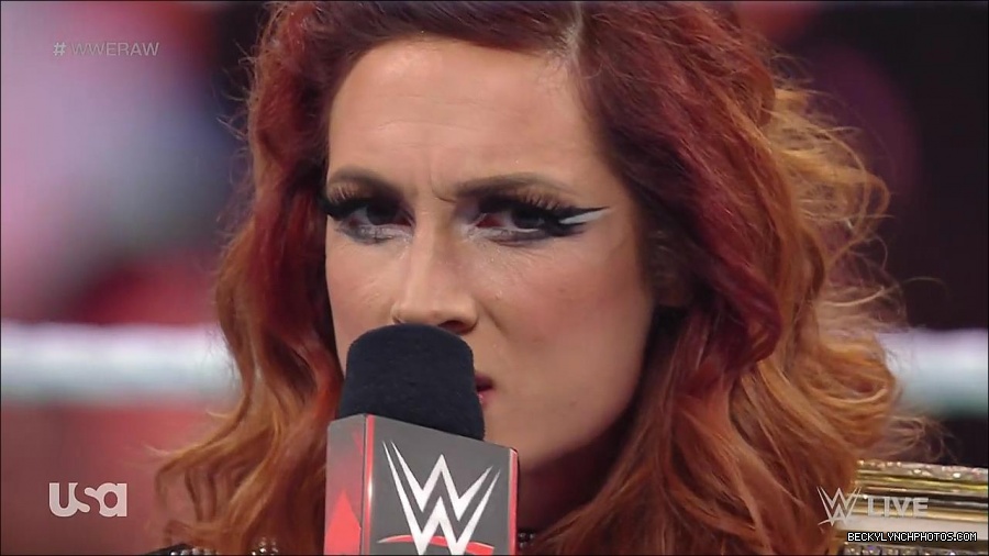 WWE_RAW_21st_March_2022_720p_WEBRip_h264-TJ_mp4_004142766.jpg