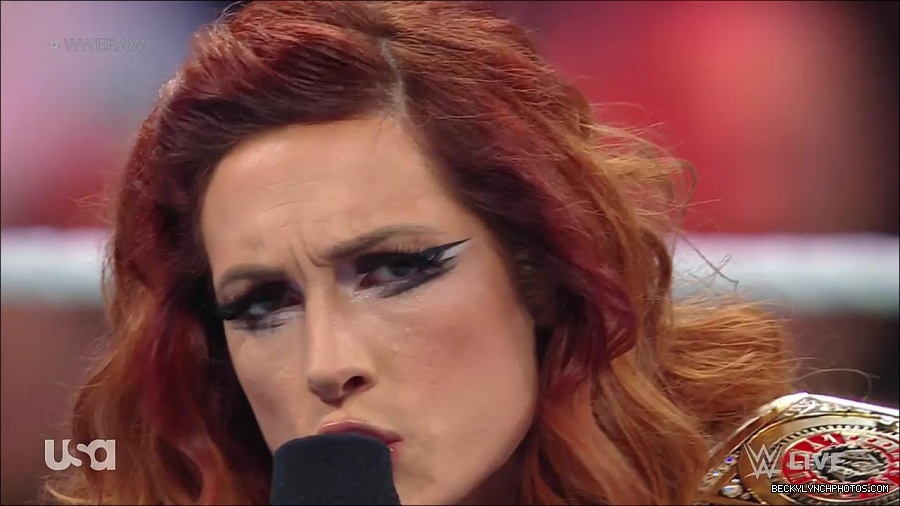 WWE_RAW_21st_March_2022_720p_WEBRip_h264-TJ_mp4_004156379.jpg