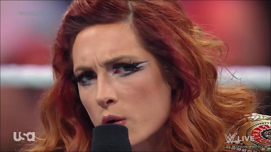 WWE_RAW_21st_March_2022_720p_WEBRip_h264-TJ_mp4_004156780.jpg