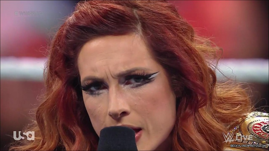 WWE_RAW_21st_March_2022_720p_WEBRip_h264-TJ_mp4_004158381.jpg