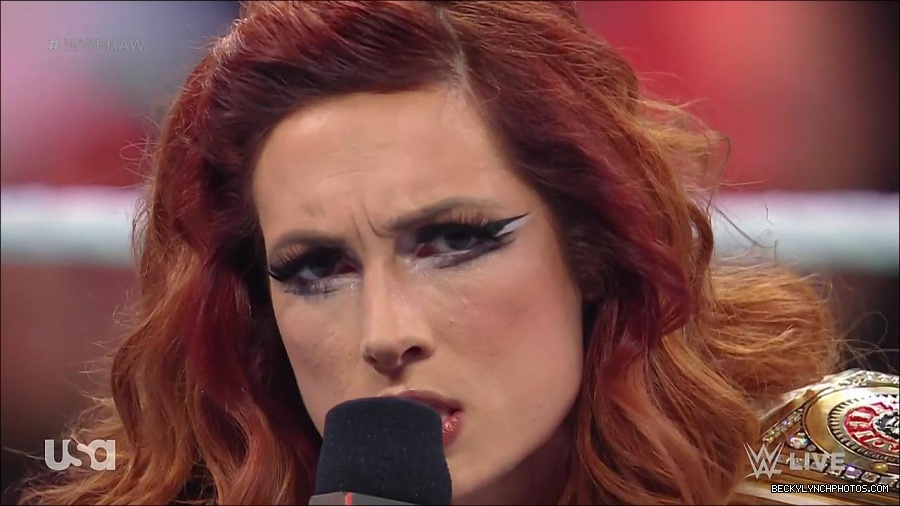WWE_RAW_21st_March_2022_720p_WEBRip_h264-TJ_mp4_004159182.jpg