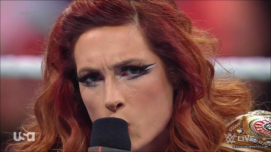 WWE_RAW_21st_March_2022_720p_WEBRip_h264-TJ_mp4_004159583.jpg