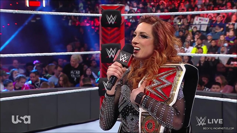 WWE_RAW_21st_March_2022_720p_WEBRip_h264-TJ_mp4_004176399.jpg