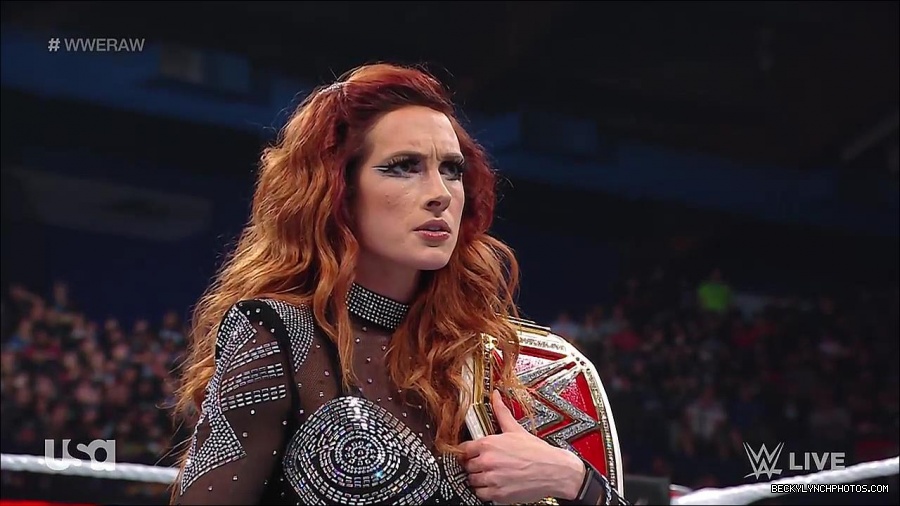 WWE_RAW_21st_March_2022_720p_WEBRip_h264-TJ_mp4_004187611.jpg