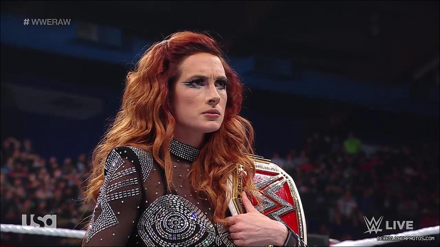 WWE_RAW_21st_March_2022_720p_WEBRip_h264-TJ_mp4_004188411.jpg