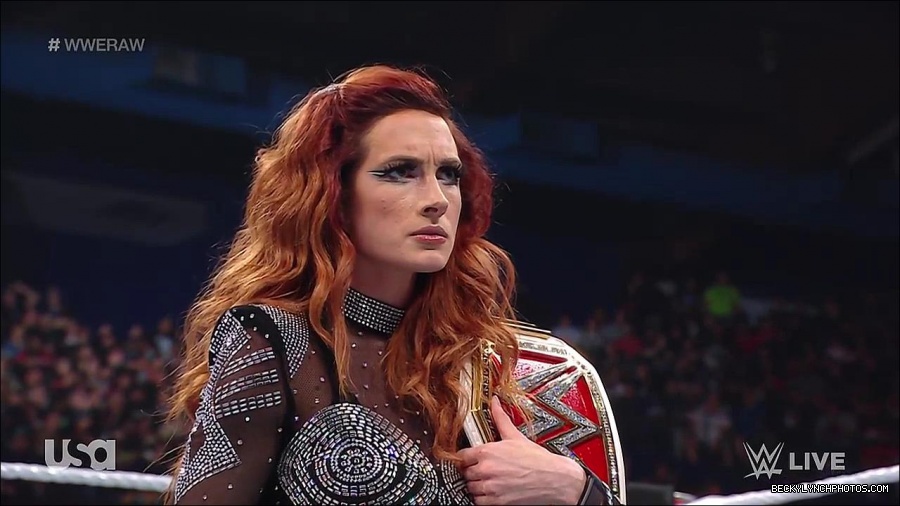 WWE_RAW_21st_March_2022_720p_WEBRip_h264-TJ_mp4_004188812.jpg