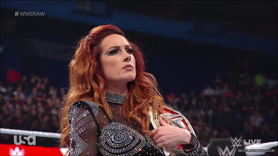 WWE_RAW_21st_March_2022_720p_WEBRip_h264-TJ_mp4_004191615.jpg