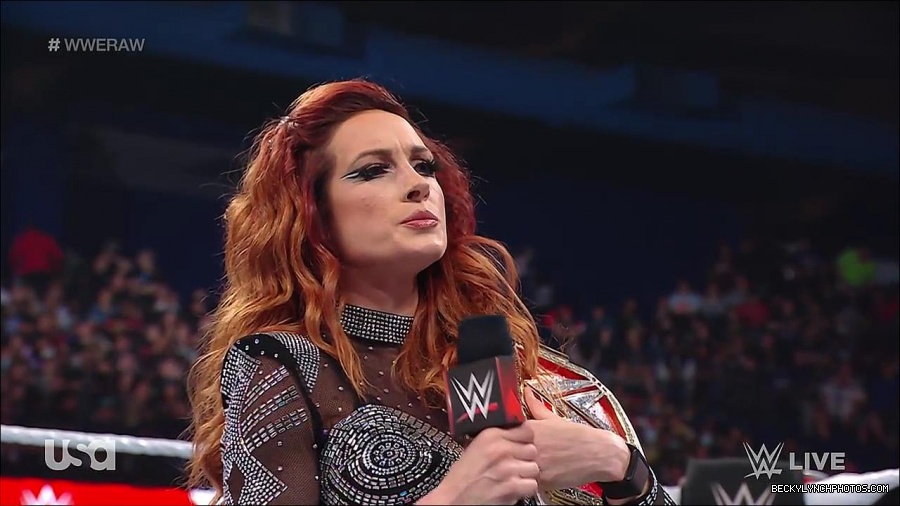 WWE_RAW_21st_March_2022_720p_WEBRip_h264-TJ_mp4_004192816.jpg