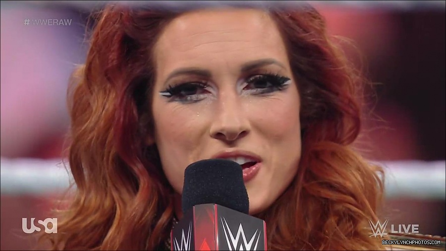 WWE_RAW_21st_March_2022_720p_WEBRip_h264-TJ_mp4_004201625.jpg