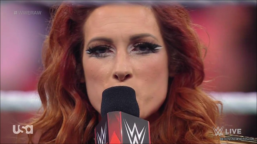 WWE_RAW_21st_March_2022_720p_WEBRip_h264-TJ_mp4_004204828.jpg