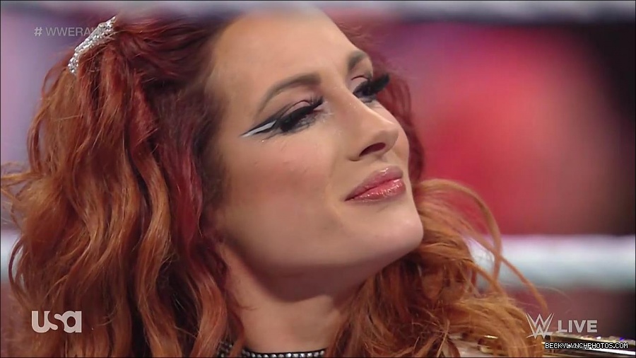 WWE_RAW_21st_March_2022_720p_WEBRip_h264-TJ_mp4_004208031.jpg