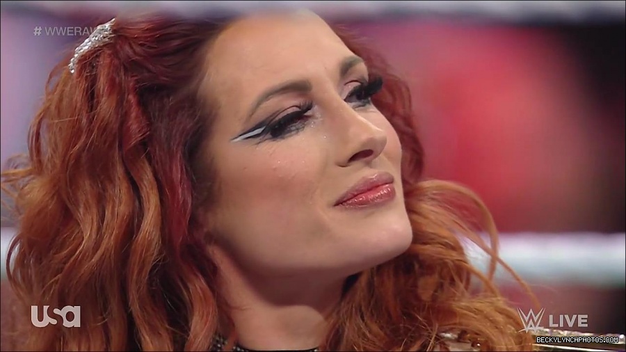 WWE_RAW_21st_March_2022_720p_WEBRip_h264-TJ_mp4_004208832.jpg