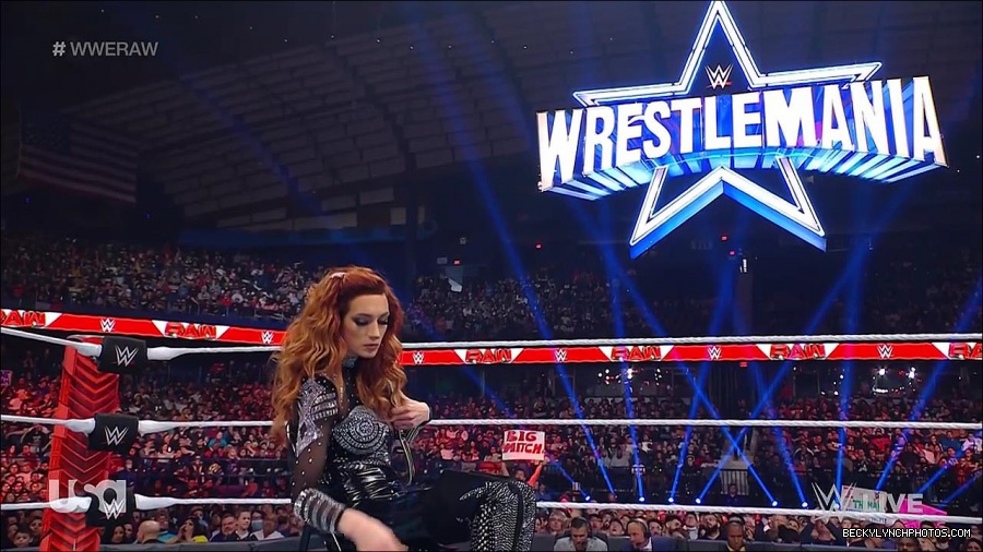 WWE_RAW_21st_March_2022_720p_WEBRip_h264-TJ_mp4_004230453.jpg