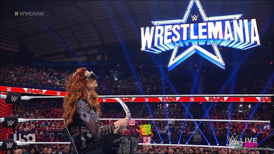 WWE_RAW_21st_March_2022_720p_WEBRip_h264-TJ_mp4_004234457.jpg