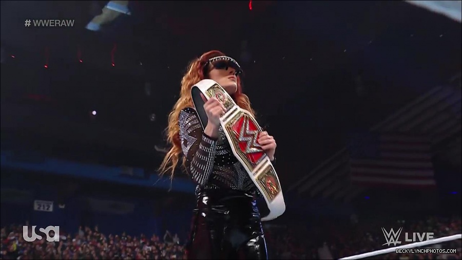 WWE_RAW_21st_March_2022_720p_WEBRip_h264-TJ_mp4_004236860.jpg