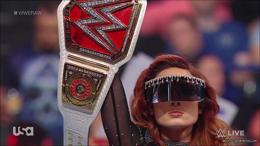 WWE_RAW_21st_March_2022_720p_WEBRip_h264-TJ_mp4_004242065.jpg