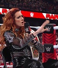 WWE_RAW_21st_March_2022_720p_WEBRip_h264-TJ_mp4_004021044.jpg