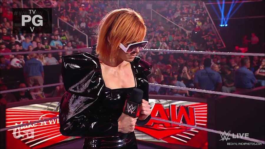 WWE_RAW_25th_April_2022_720p_WEBRip_h264-TJ_mp4_003646509.jpg