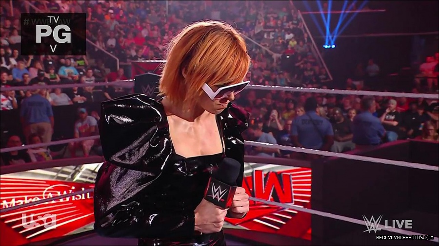 WWE_RAW_25th_April_2022_720p_WEBRip_h264-TJ_mp4_003647710.jpg