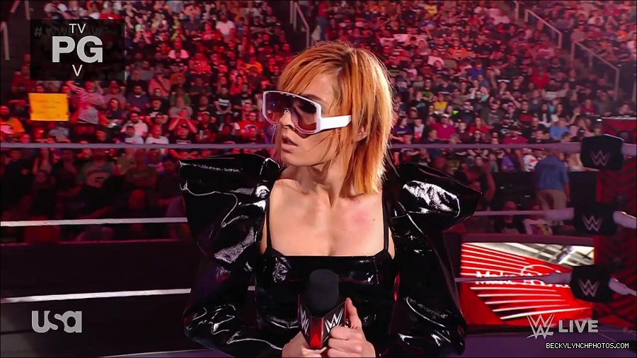 WWE_RAW_25th_April_2022_720p_WEBRip_h264-TJ_mp4_003652114.jpg