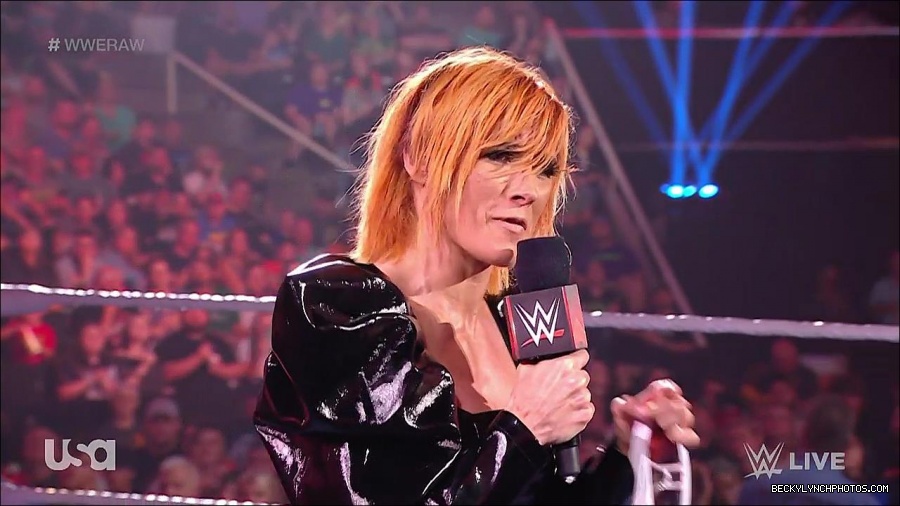 WWE_RAW_25th_April_2022_720p_WEBRip_h264-TJ_mp4_003685748.jpg