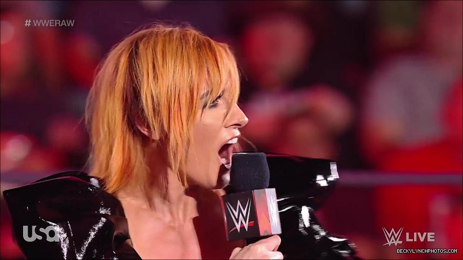 WWE_RAW_25th_April_2022_720p_WEBRip_h264-TJ_mp4_003774637.jpg