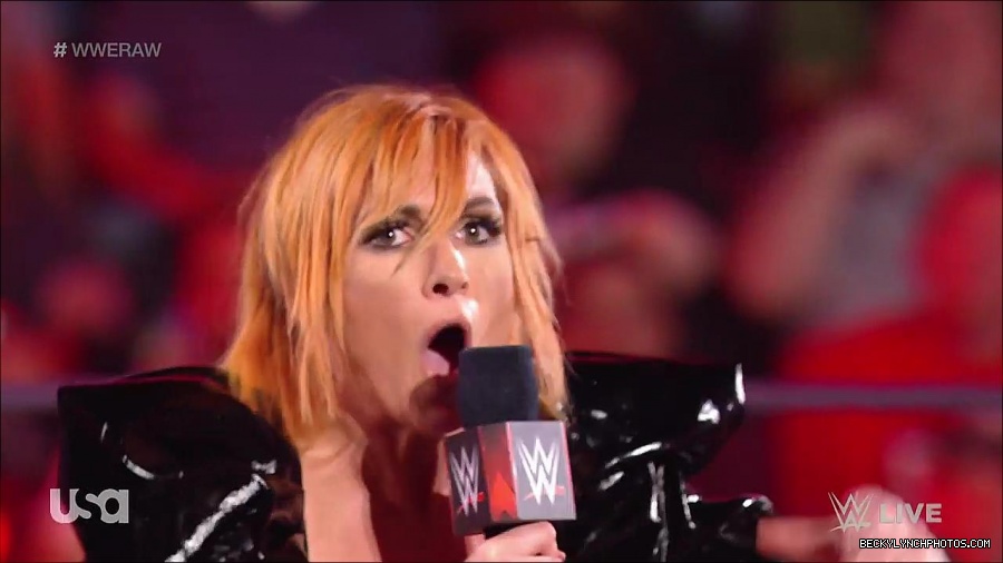 WWE_RAW_25th_April_2022_720p_WEBRip_h264-TJ_mp4_003775437.jpg