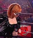 WWE_RAW_25th_April_2022_720p_WEBRip_h264-TJ_mp4_003647710.jpg