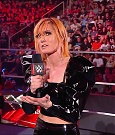WWE_RAW_25th_April_2022_720p_WEBRip_h264-TJ_mp4_003692555.jpg