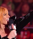 WWE_RAW_25th_April_2022_720p_WEBRip_h264-TJ_mp4_003784246.jpg