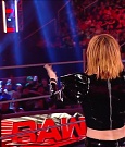 WWE_RAW_25th_April_2022_720p_WEBRip_h264-TJ_mp4_003787850.jpg