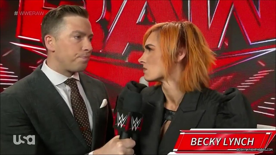 WWE_Monday_Night_Raw_2022_05_02_720p_HDTV_x264-NWCHD_mp4_004576644.jpg