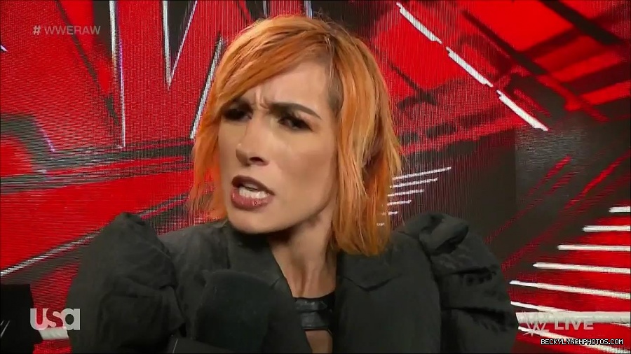 WWE_Monday_Night_Raw_2022_05_02_720p_HDTV_x264-NWCHD_mp4_004589857.jpg