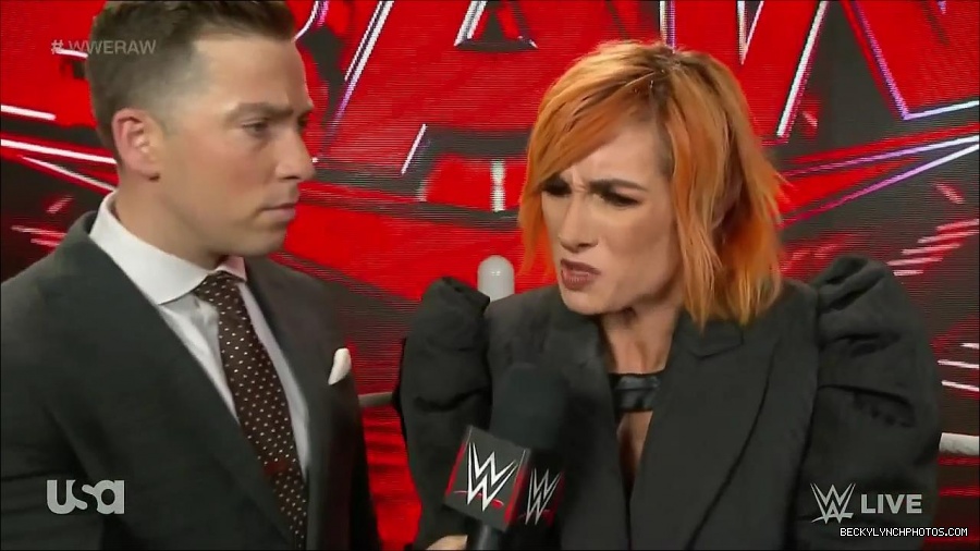 WWE_Monday_Night_Raw_2022_05_02_720p_HDTV_x264-NWCHD_mp4_004599066.jpg